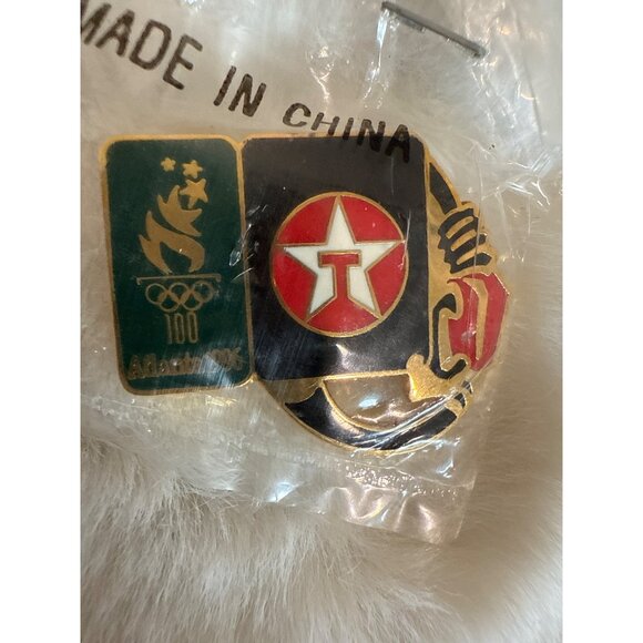 Olympics 1996 Atlanta Gas Pump Lapel Pin Texaco NEW - Picture 2 of 2